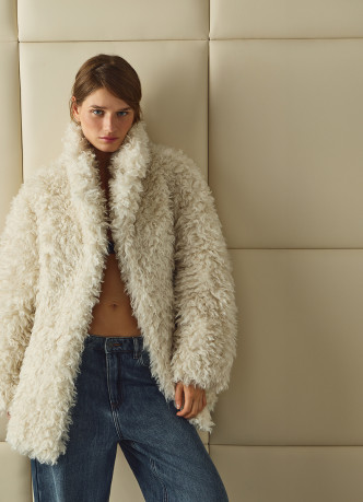 Шуба из искусственного меха