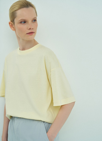 Базовая футболка оверсайз Желтый 999₽