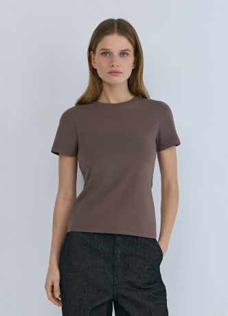 Базовая футболка из хлопка