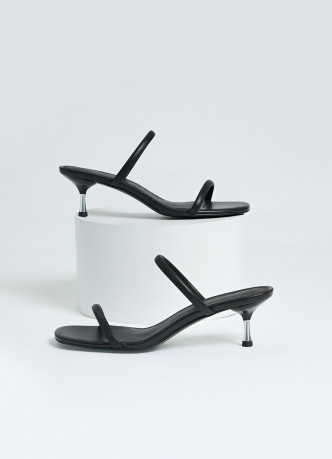 Босоножки на каблуке