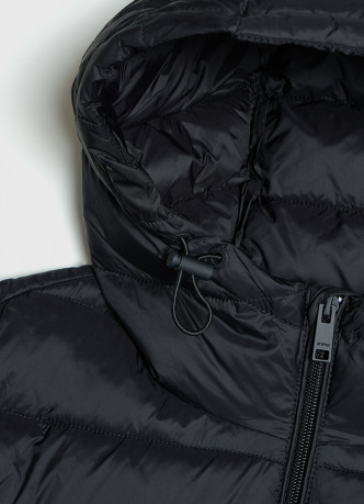 Утеплённая лёгкая куртка