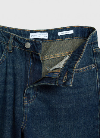 Прямые джинсы со средней посадкой