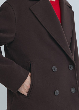 Короткое двубортное пальто