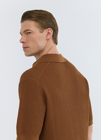 Поло из текстурной ткани