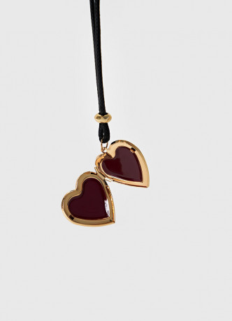 Ожерелье с кулоном в виде сердца