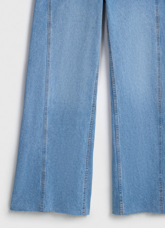 Ультраширокие джинсы средней посадки