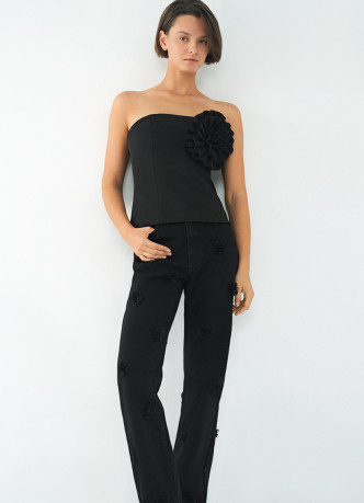 Топ с объёмным декором