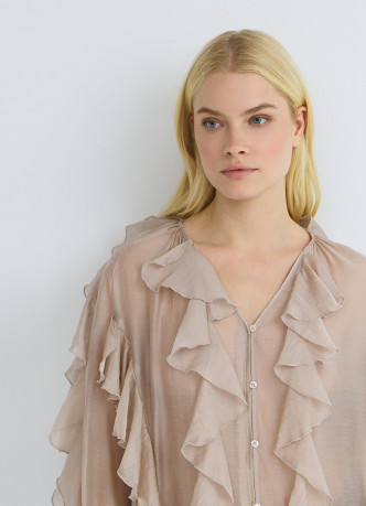 Блузка из лиоцелла с рюшами