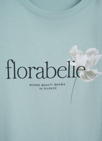 Футболка с цветочным принтом