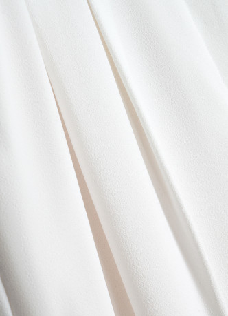 Прямые брюки со складками