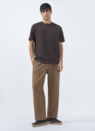 Футболка с текстовой вышивкой