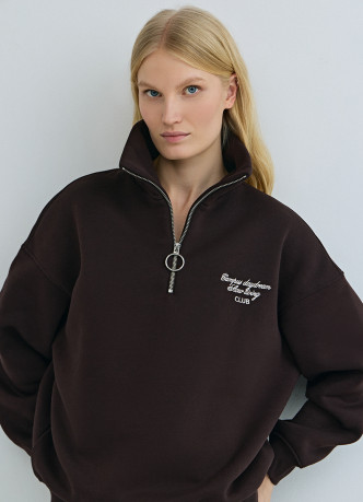 Свитшот с принтом и воротником на молнии