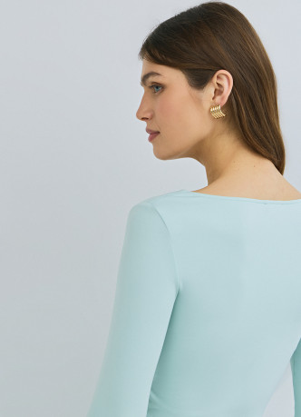 Лонгслив с квадратным вырезом