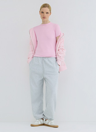 Приталенная футболка в рубчик