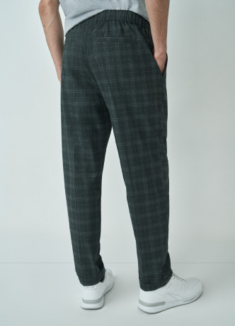 Брюки с защипами