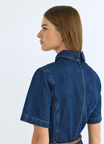 Мини-платье из денима с ремнем