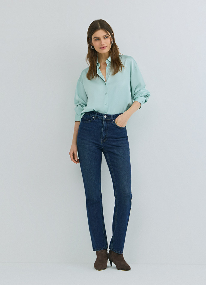 Прямые джинсы с высокой посадкой