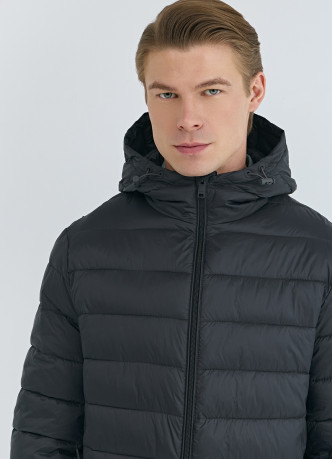 Утеплённая лёгкая куртка