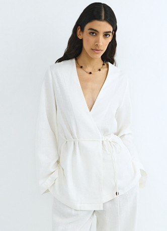 Рубашка изо льна с завязкой