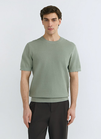 Футболка из текстурной ткани