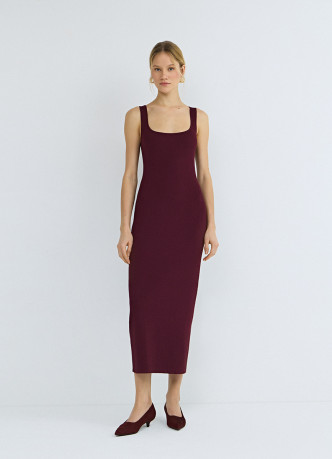 Платье в рубчик