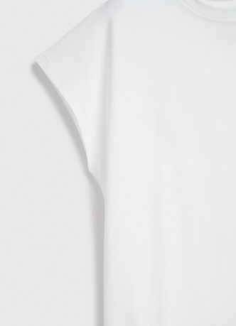 Футболка с бесшовным рукавом