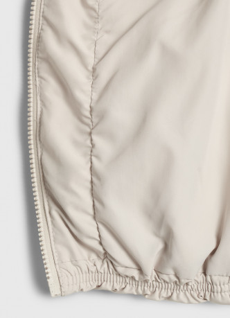 Утеплённый жилет для девочек