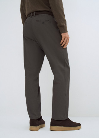 Чиносы с ремнём