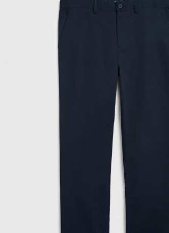 Базовые брюки-чиносы Regular