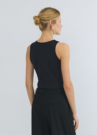 Базовое боди без рукавов