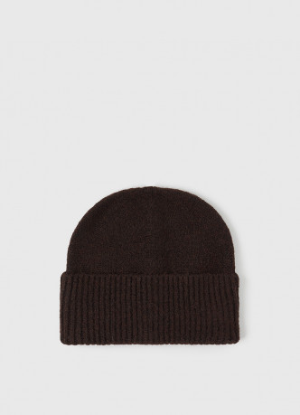 Вязаная шапка с отворотом