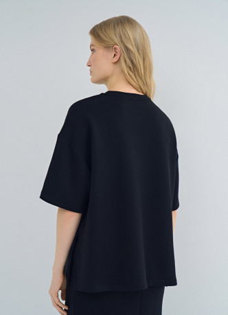 Футболка оверсайз с разрезами