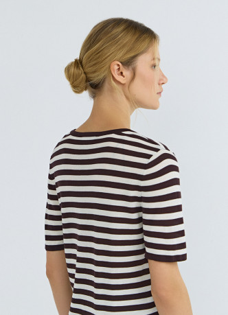 Джемпер в полоску с коротким рукавом