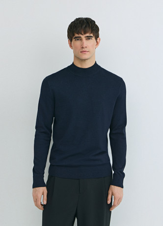 Базовый джемпер с воротником-стойкой