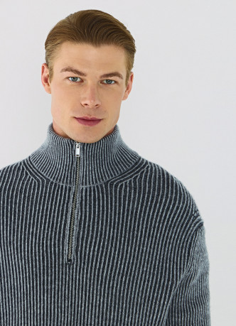 Джемпер с ангорой и шерстью