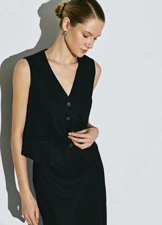 Жилет на пуговицах