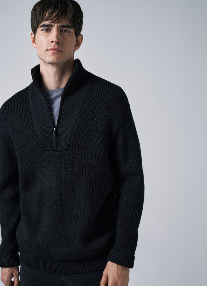 Джемпер с воротником-стойкой на молнии