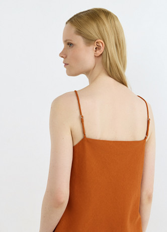 Топ изо льна на бретелях