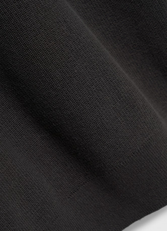 Поло из текстурной ткани с молнией