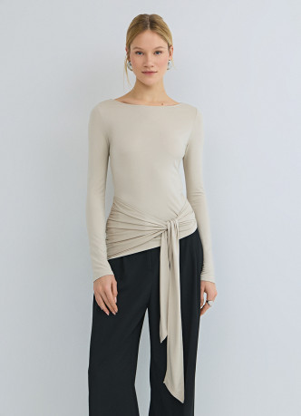 Лонгслив с завязками на поясе