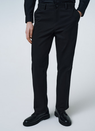 Базовые брюки-чиносы Regular