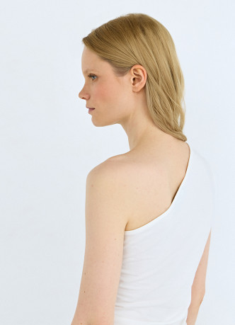 Топ на одно плечо с узлом