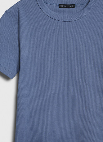 Футболка в рубчик