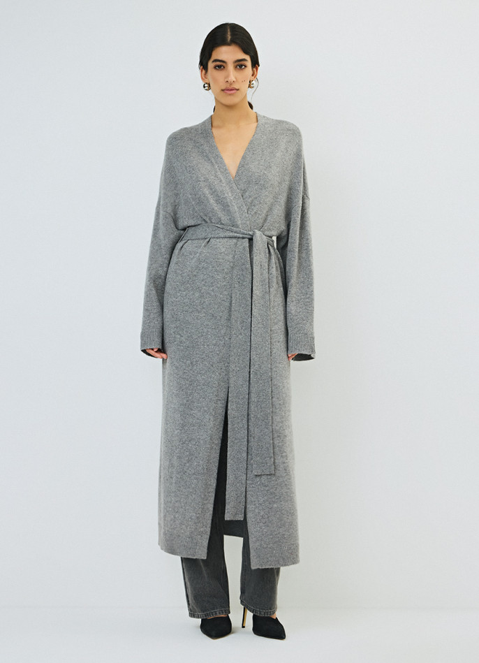 Удлинённый кардиган с поясом