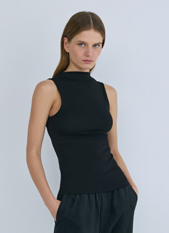 Топ из хлопка и модала с воротником-стойкой