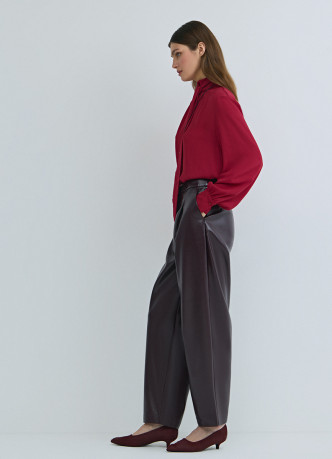Брюки О-силуэта из искусственной кожи