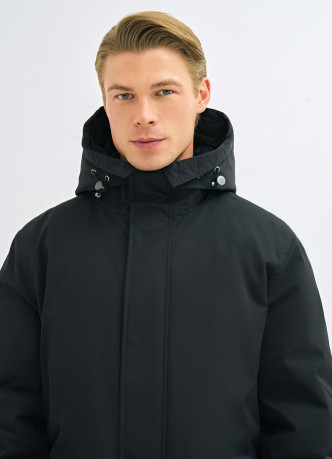 Утеплённая парка с капюшоном