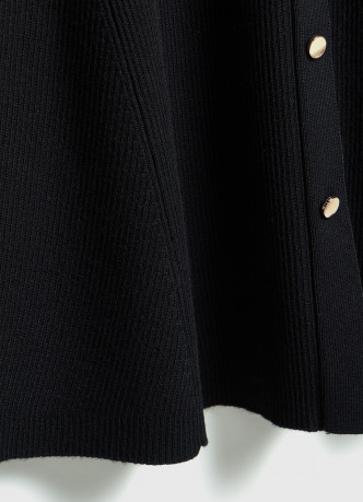 Вязаное платье мини