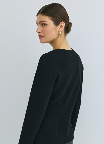 Кардиган на пуговицах с V-вырезом