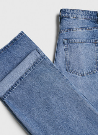 Широкие джинсы с высокой посадкой